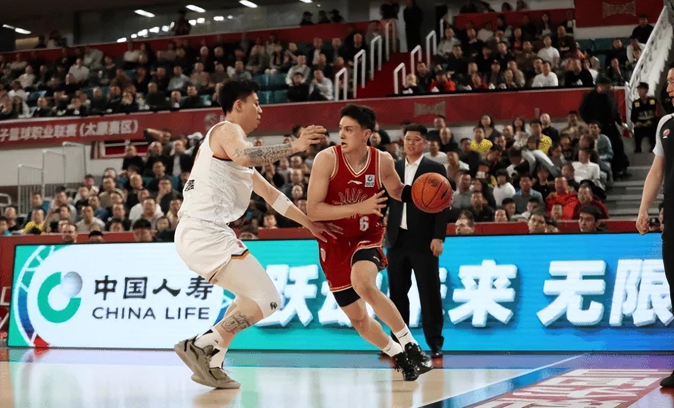 乐鱼体育-上海100-96险胜山西 球员评价：4人优秀，5人及格，2人低迷