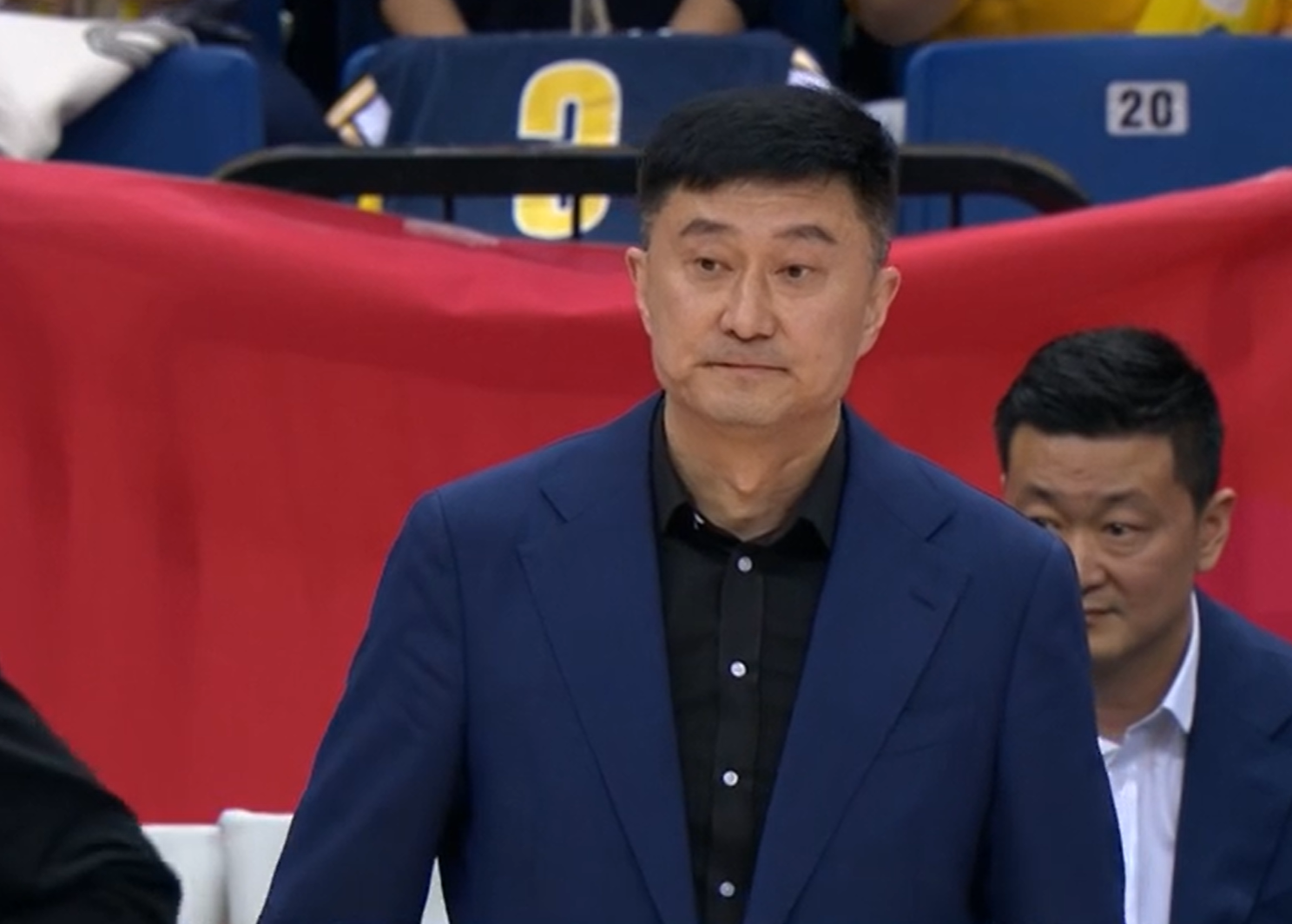 乐鱼体育登录入口-杜锋纪律十分严明！